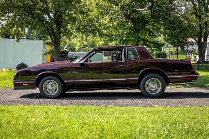1987 Chevrolet Monte Carlo - Image 9