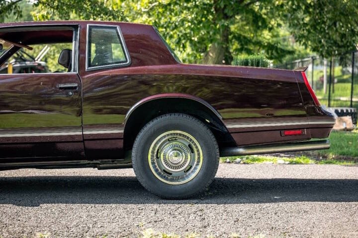 1987 Chevrolet Monte Carlo - Image 10