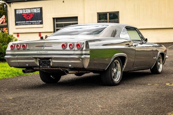 1965 Chevrolet Impala - Image 16